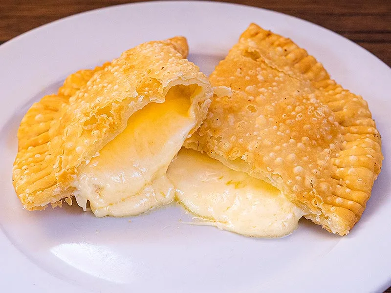 empanada frita queso